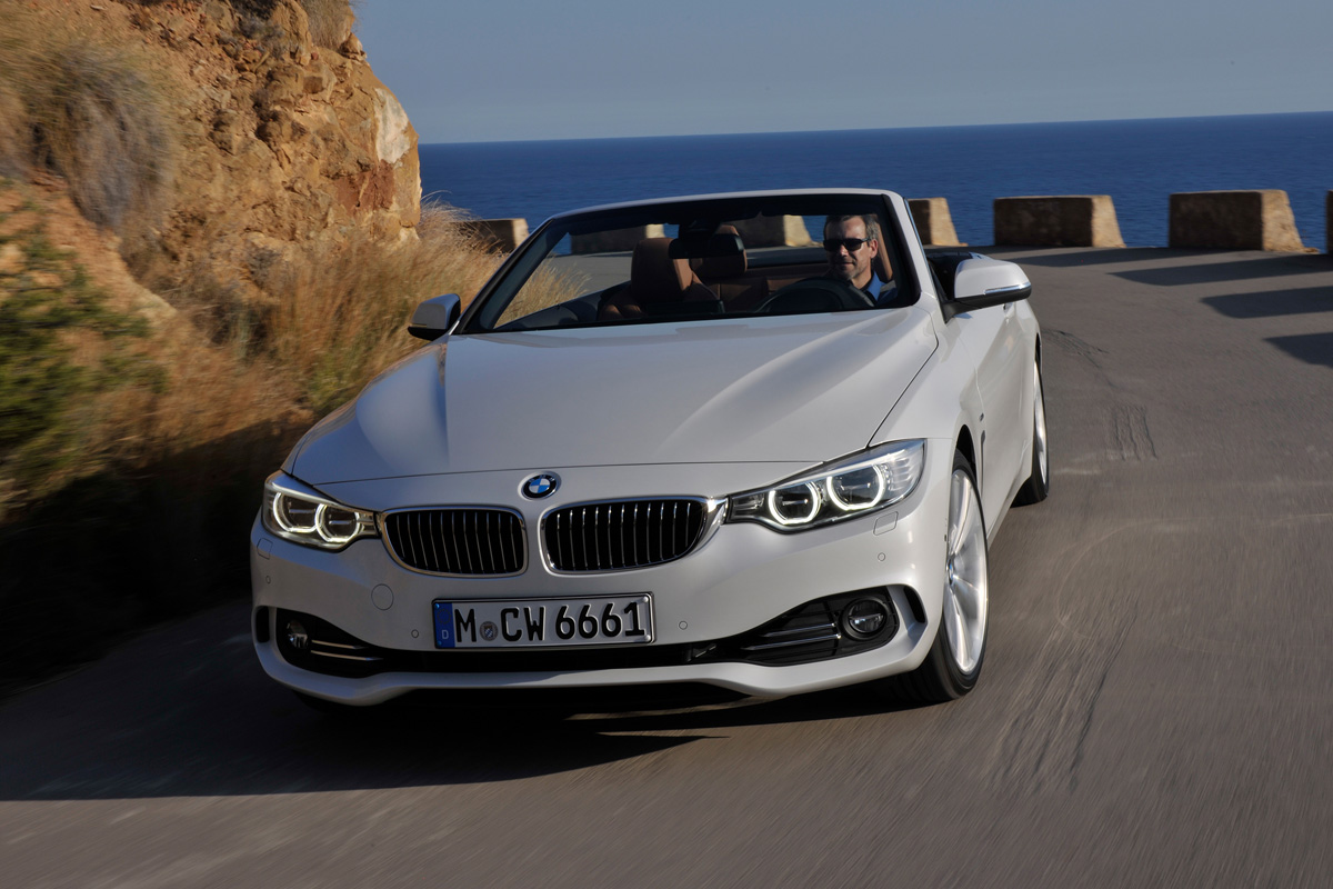 BMW 4 Series convertible front action
