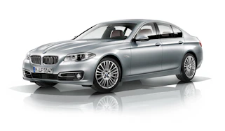 BMW 5 Series 2013 saloon front quarter