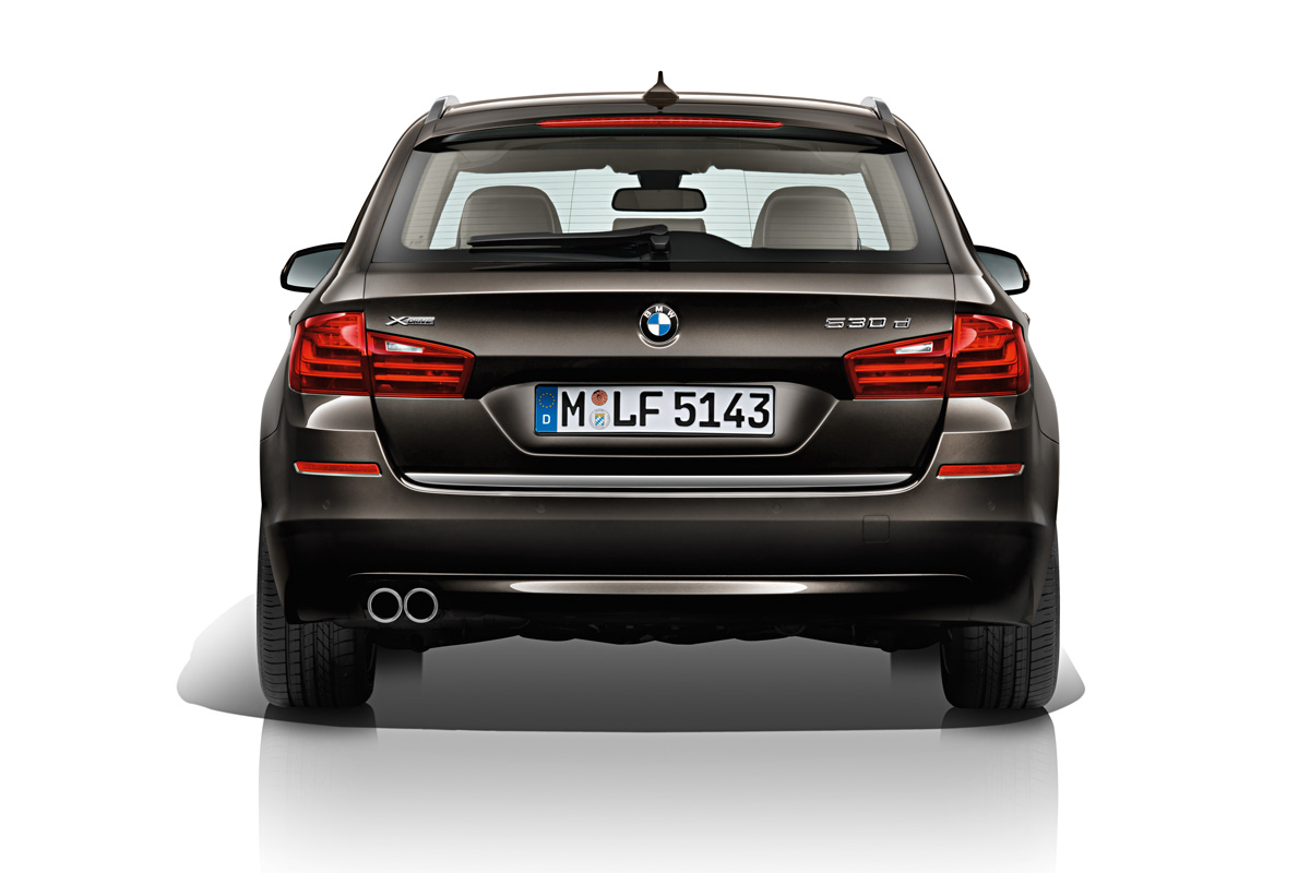 BMW 5 Series 2013 Touring rear quarter