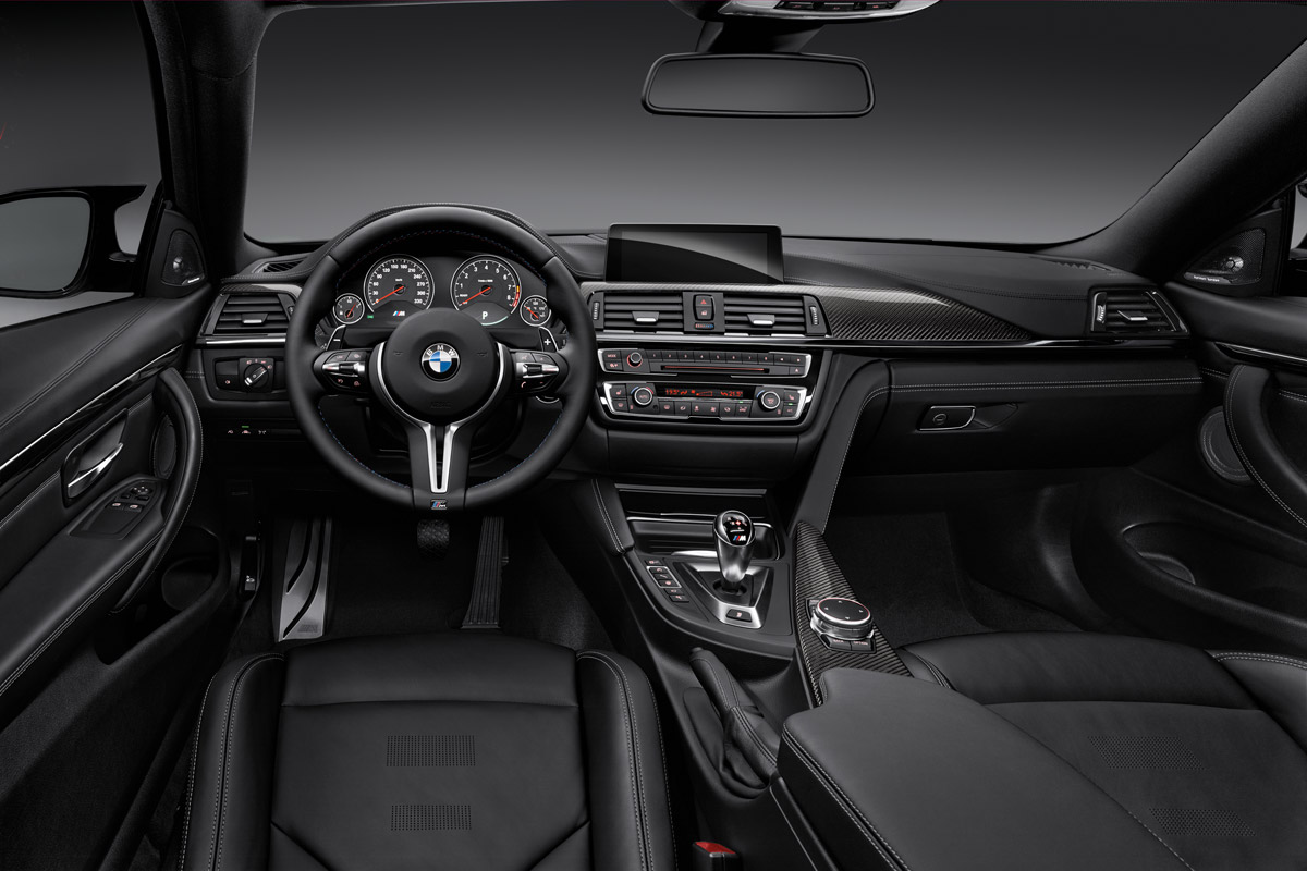 BMW M4 coupe 2014 interior