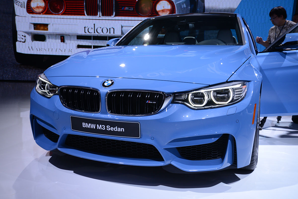 BMW M3 saloon 2014 front quarter