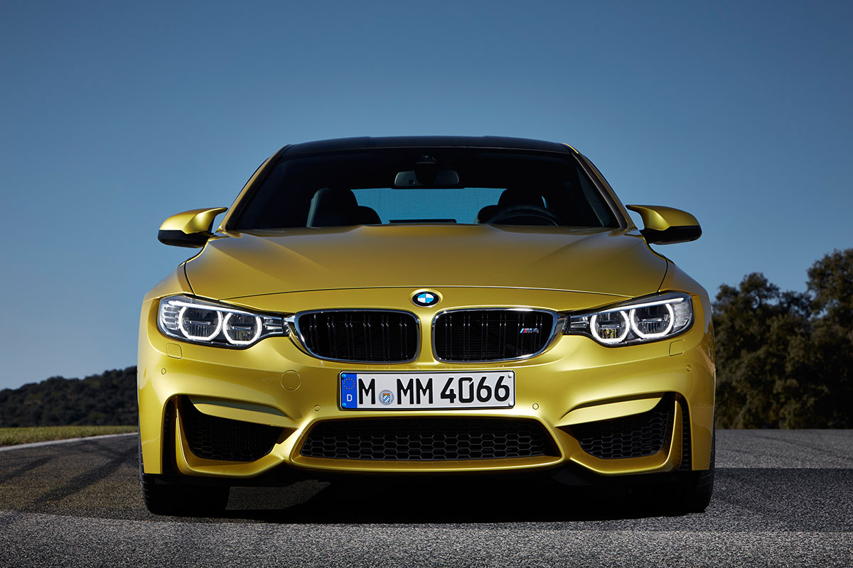 BMW M4 coupe 2014 front static
