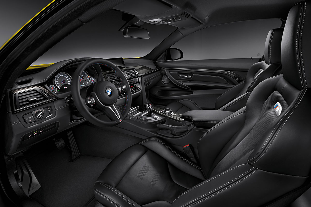 BMW M4 coupe 2014 interior