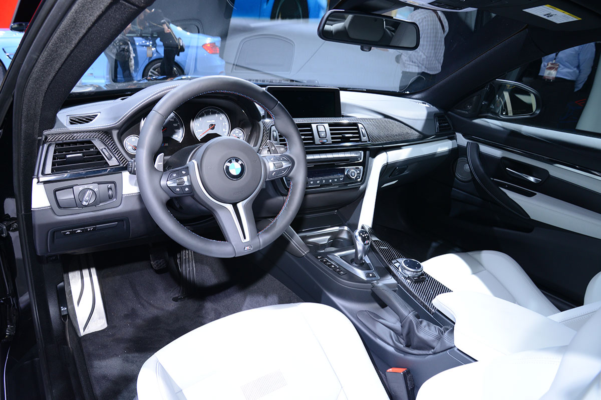 BMW M4 coupe 2014 interior
