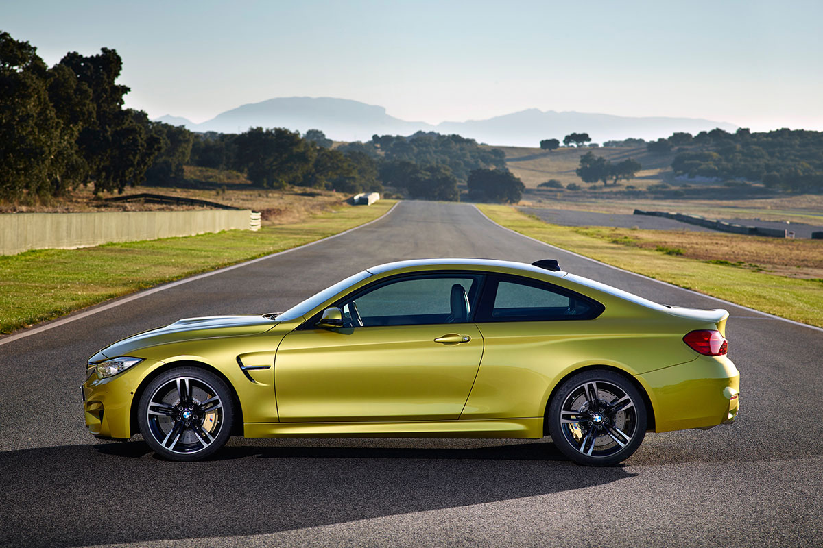 BMW M4 coupe 2014 side profile
