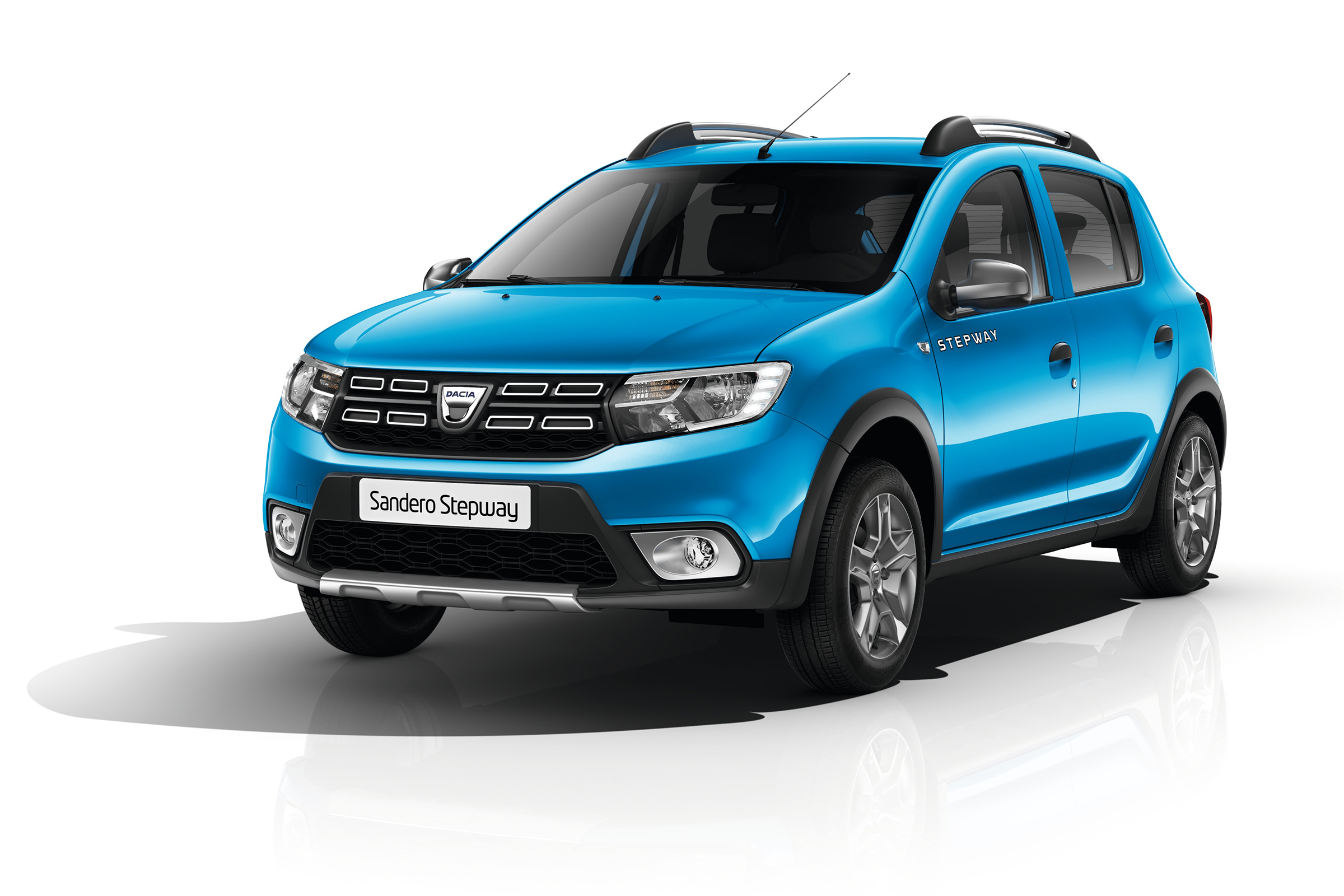 Sandero Stepway models have a redesigned front end for a stronger resemblance to the Duster