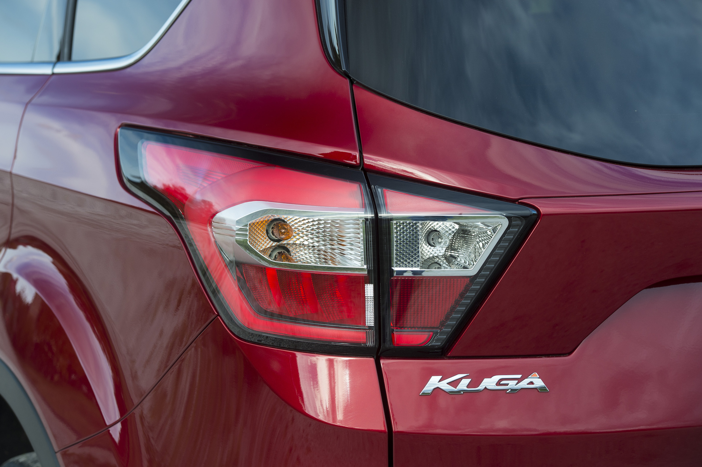 The Kuga can be chosen in front-wheel drive or four-wheel drive variants