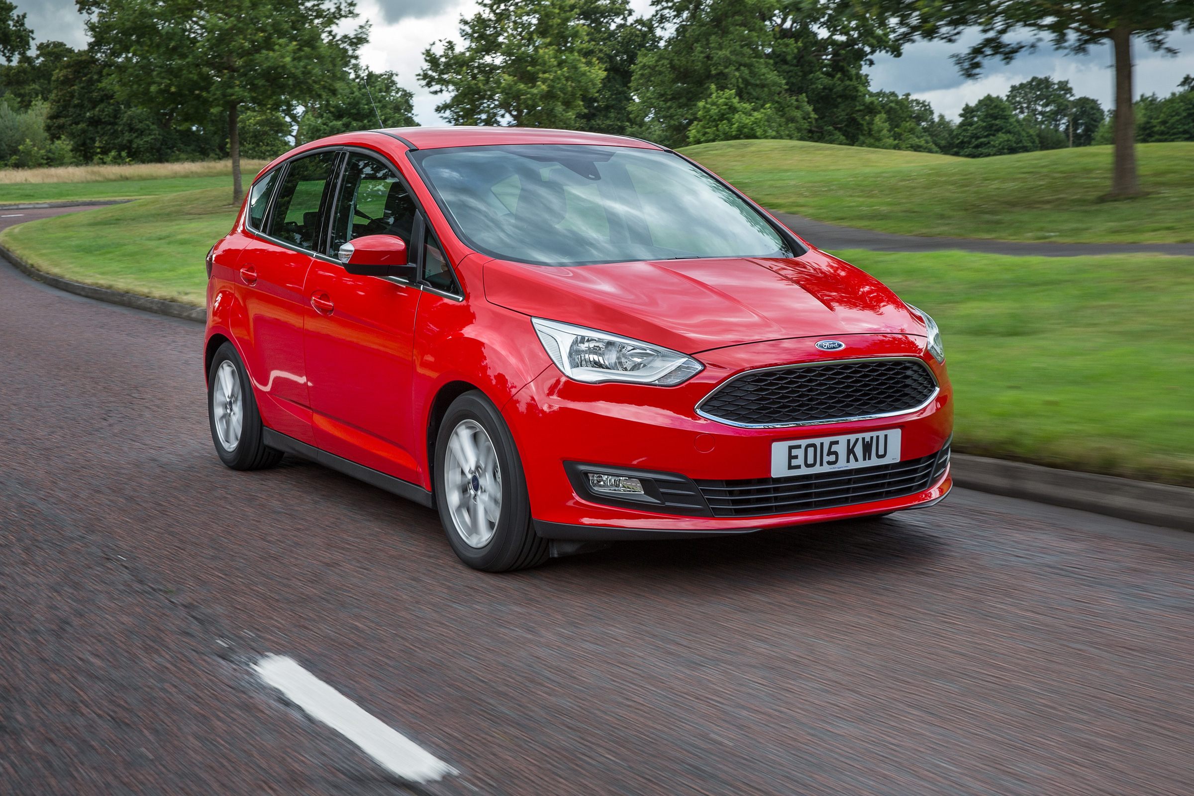 A total of six engines is offered, but we'd advise against the entry-level 1.6-litre petrol