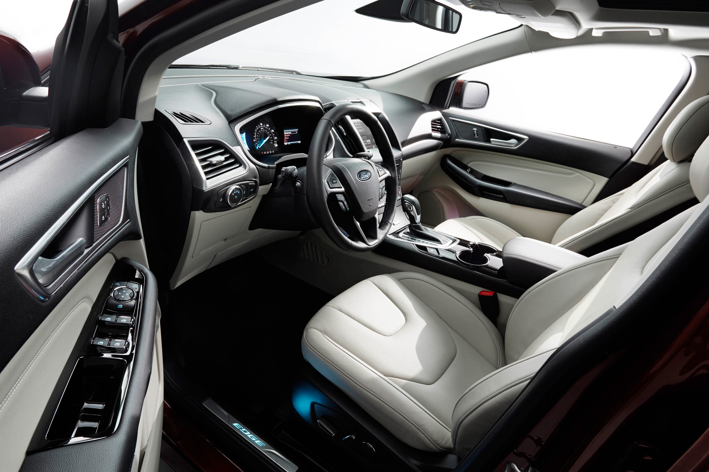 All five of the seats on offer are comfortable, with rear passengers getting plenty of head, leg and shoulder room.