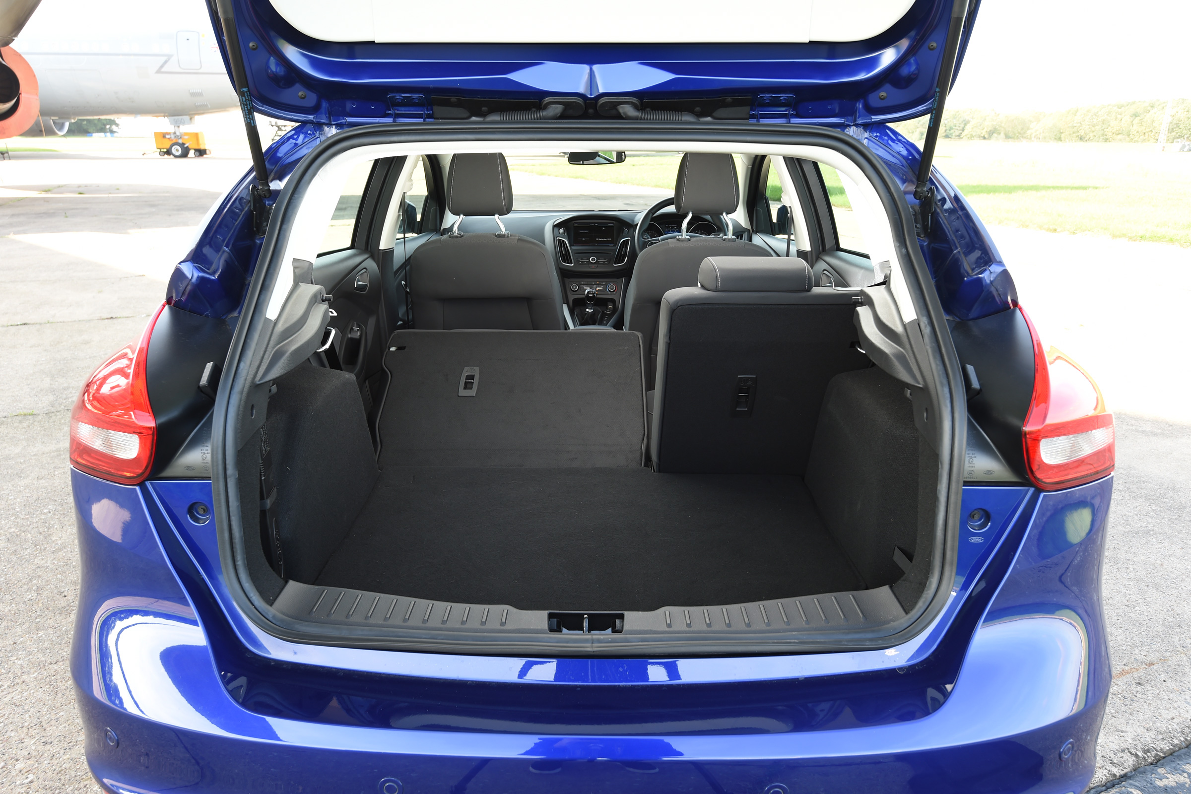 2015 Ford Focus hatchback boot