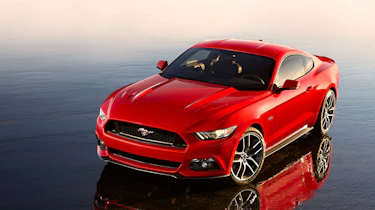 Ford Mustang coupe 2014 front quarter static