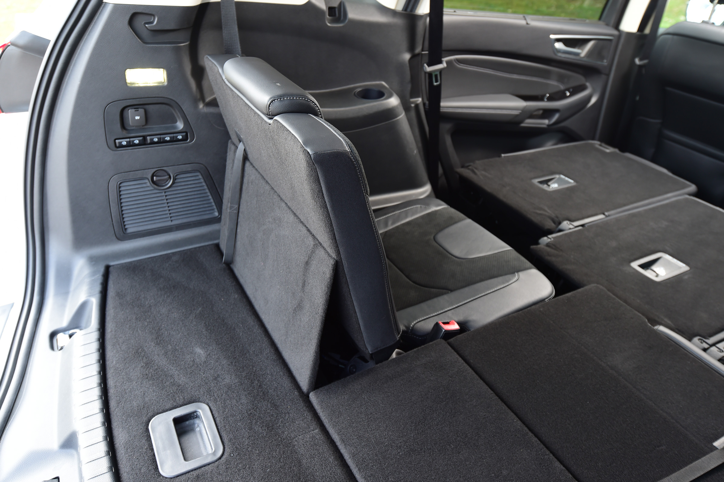 Folding all the seats flat leaves you with plenty of room for lots of luggage or large, bulky items.