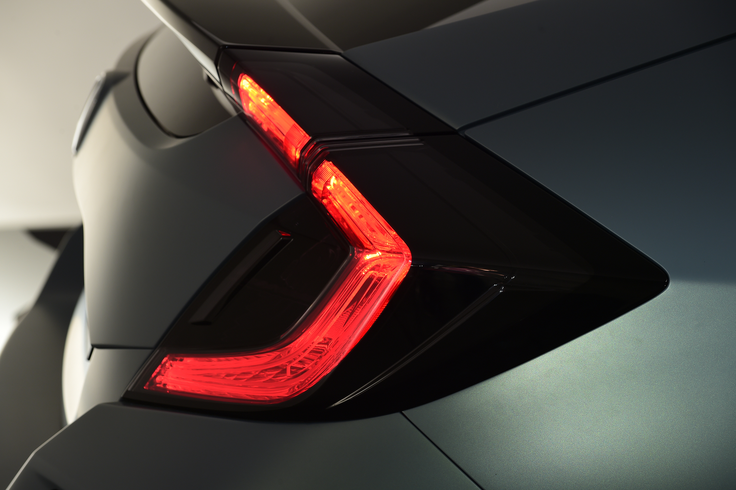 LED illumination will be widely used in the new Honda Civic 