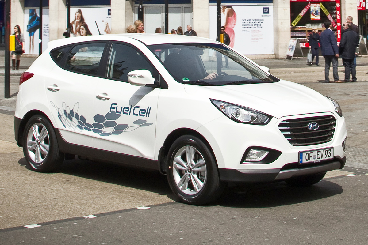 hyundai ix35 fuel cell suv 2013