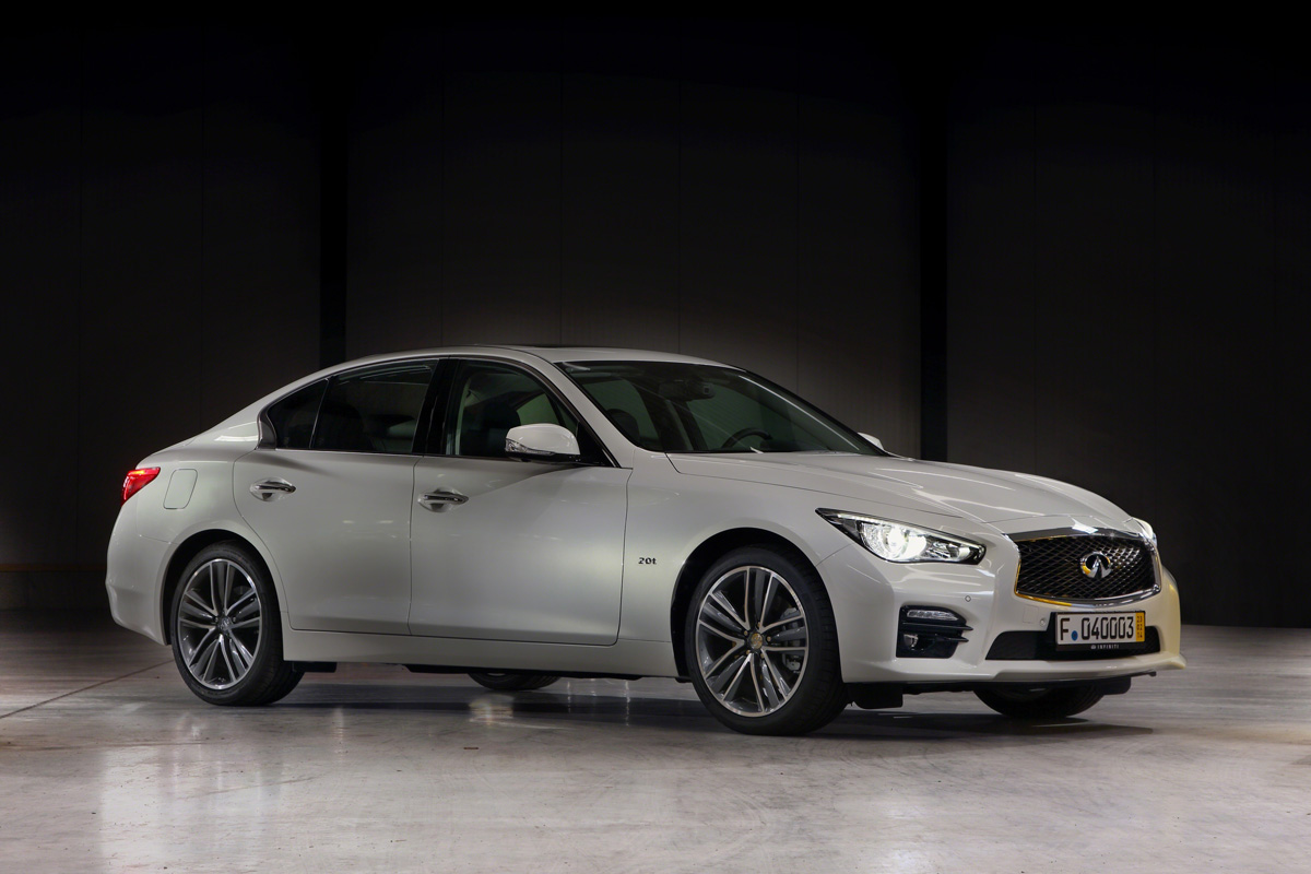 Infiniti Q50 front quarter static