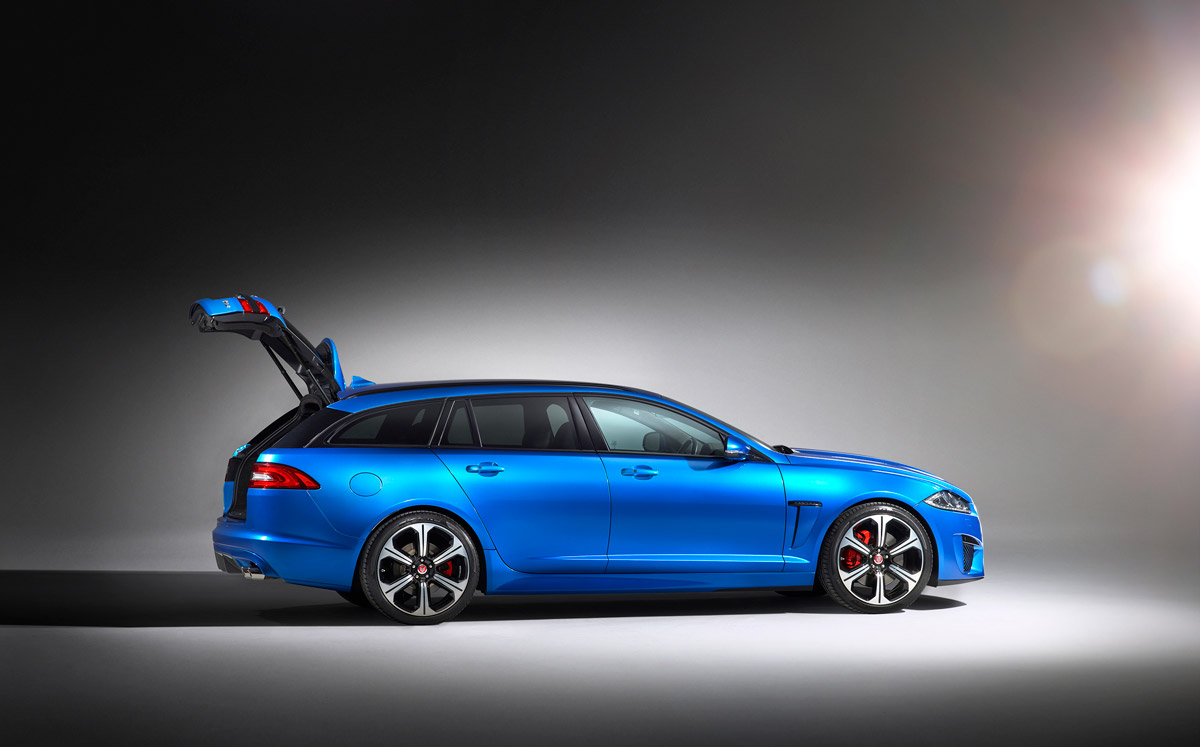 Jaguar XFR-S Sportbrake boot