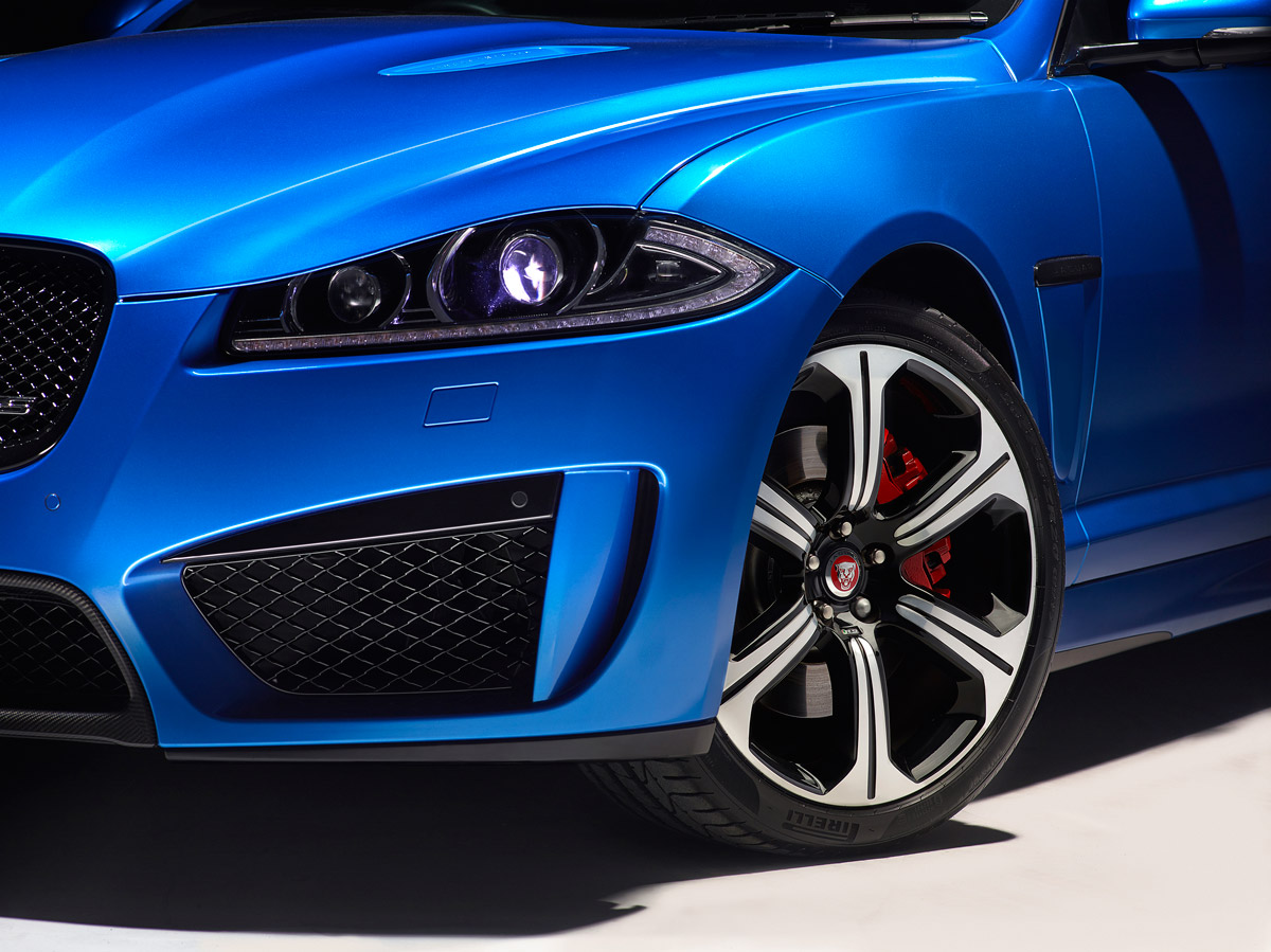 Jaguar XFR-S Sportbrake air intake