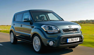 Kia Soul 2013 front quarter tracking