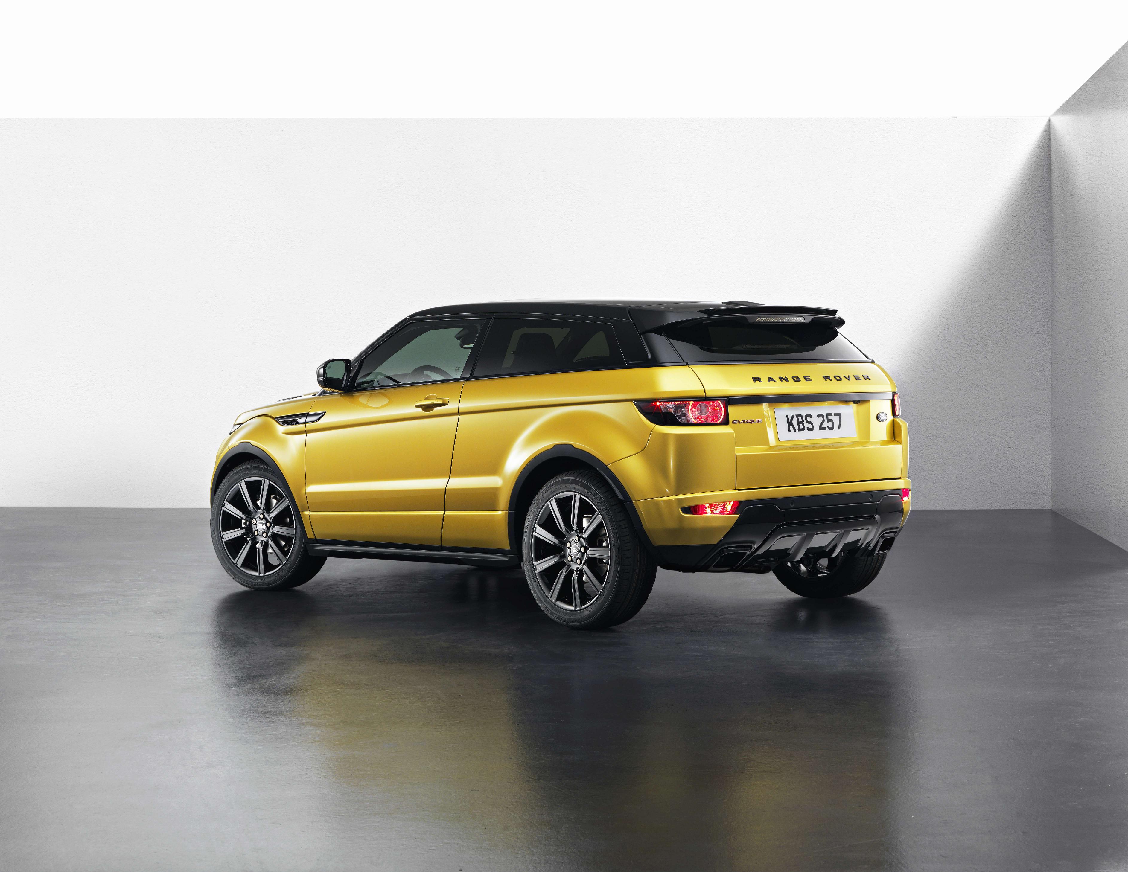 Range Rover Evoque SUV 2013 Limited Edition Sicilian Yellow rear quarter