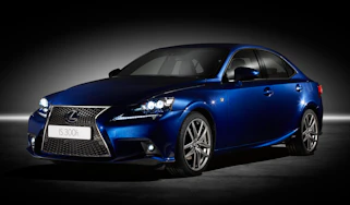 Lexus IS 300h 2013 front quarter