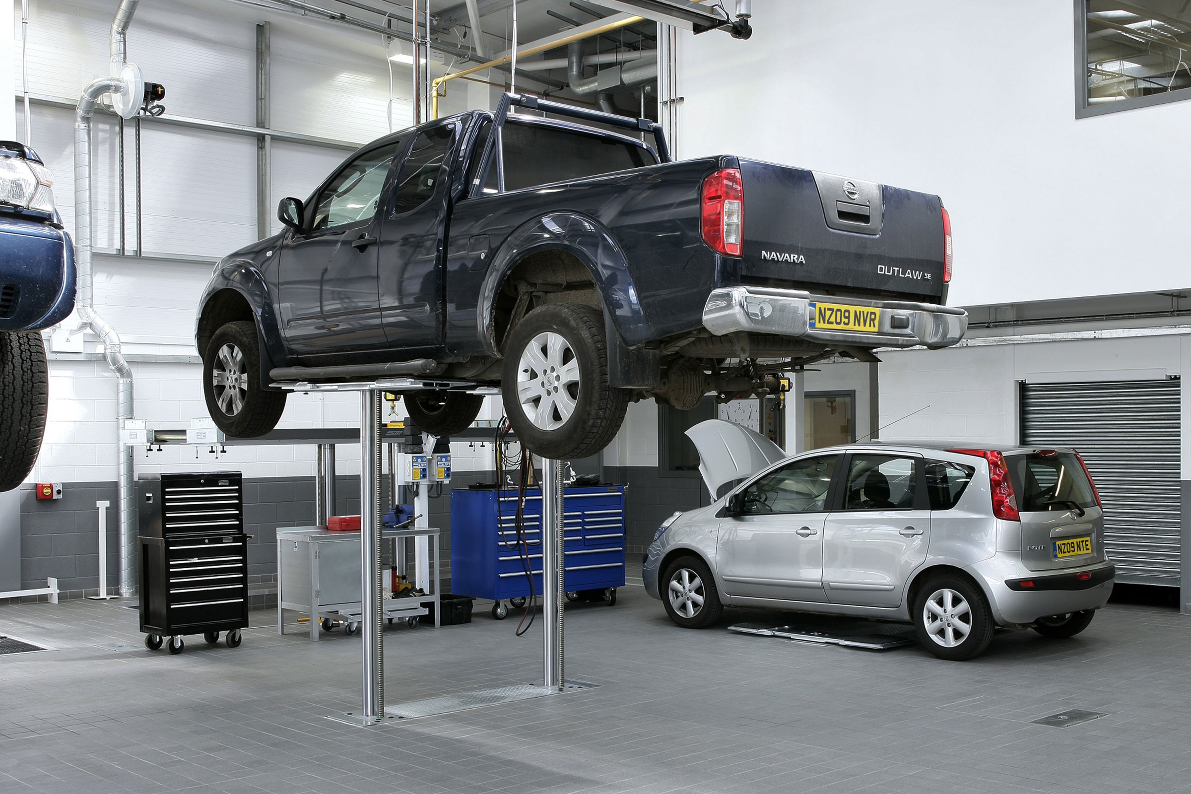 Main dealer car servicing