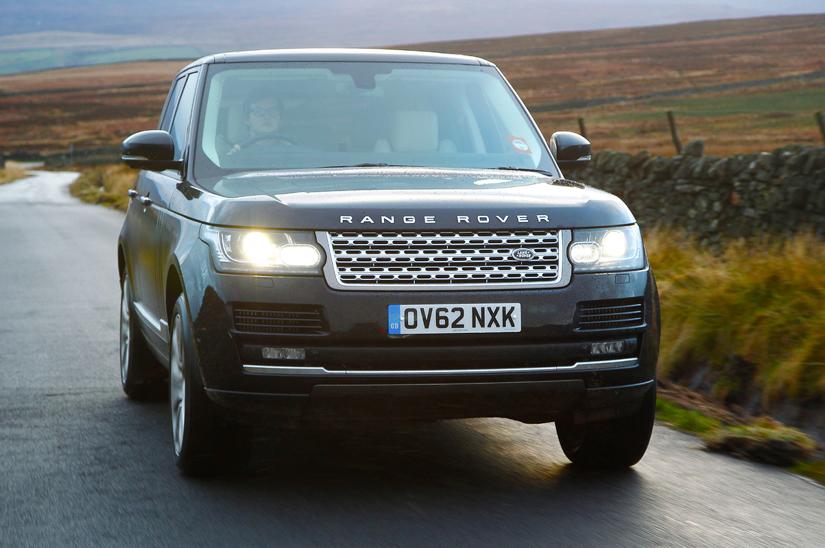 New Range Rover hybrid SUV 2013 main