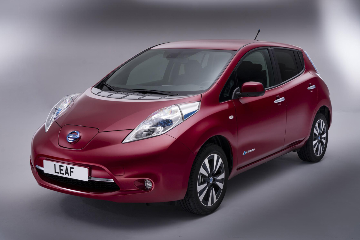 Nissan Leaf 2013 front quarter