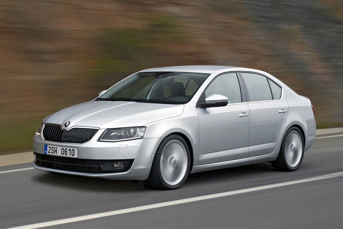 Skoda Octavia hatchback 2013 front quarter on road