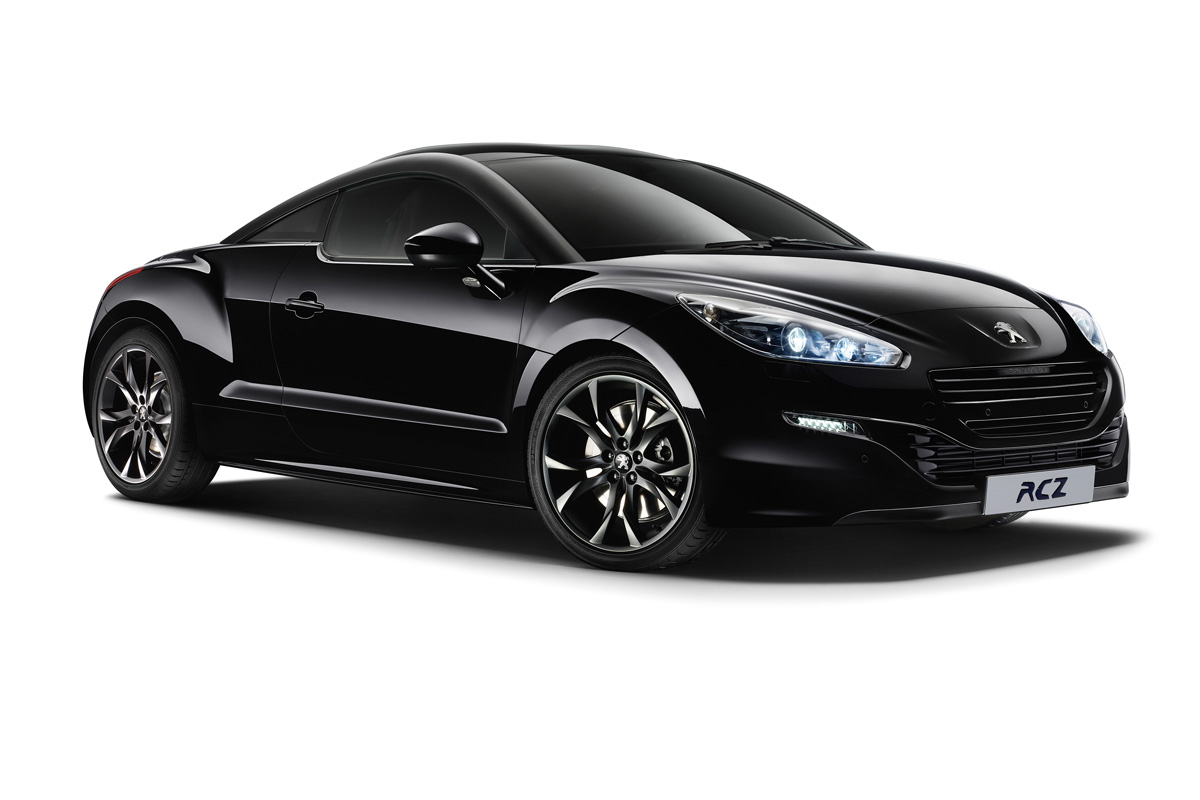 Peugeot RCZ Magnetic coupe 2013 front quarter