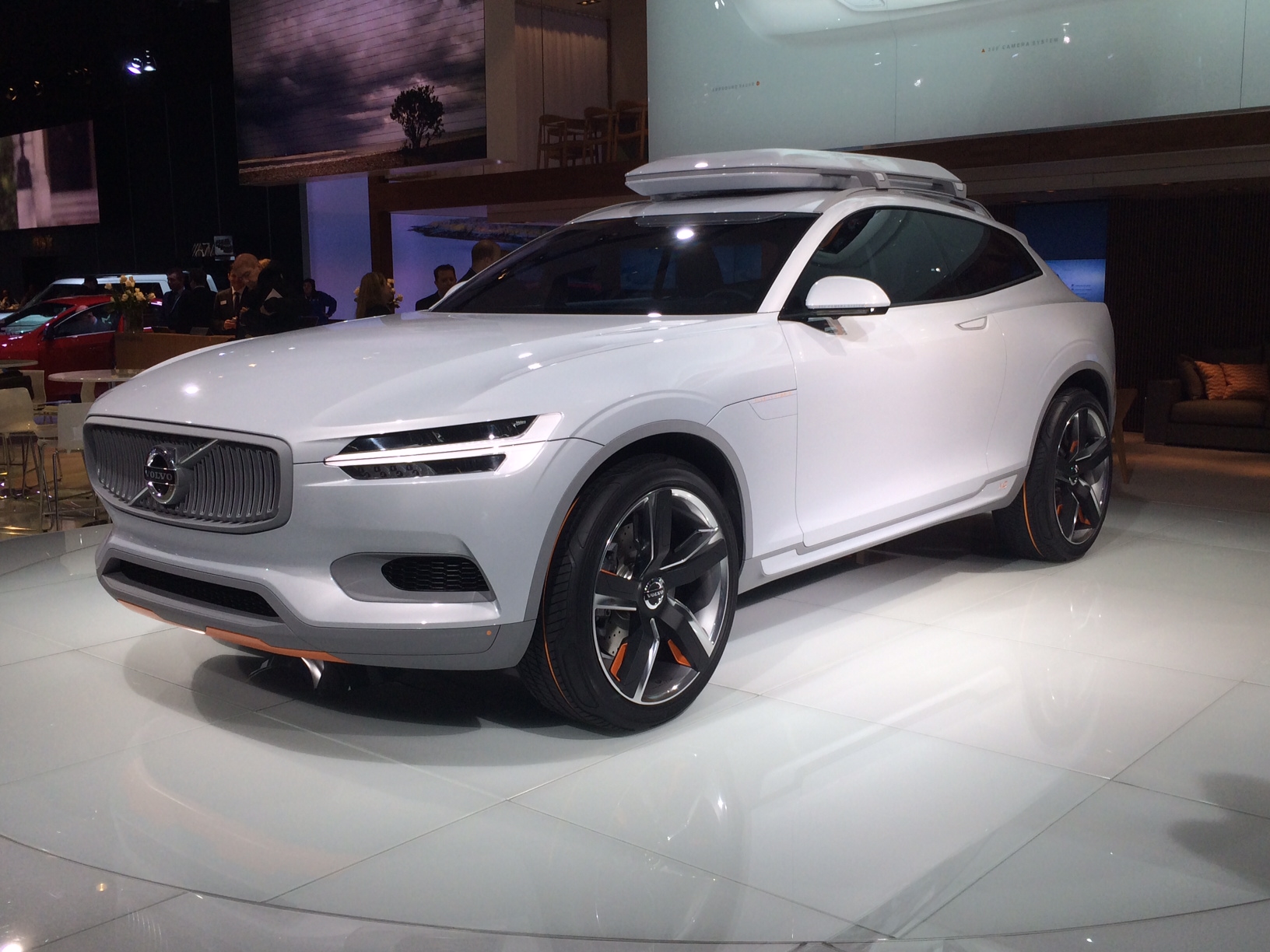 Volvo Concept XC Coupe front quarter static