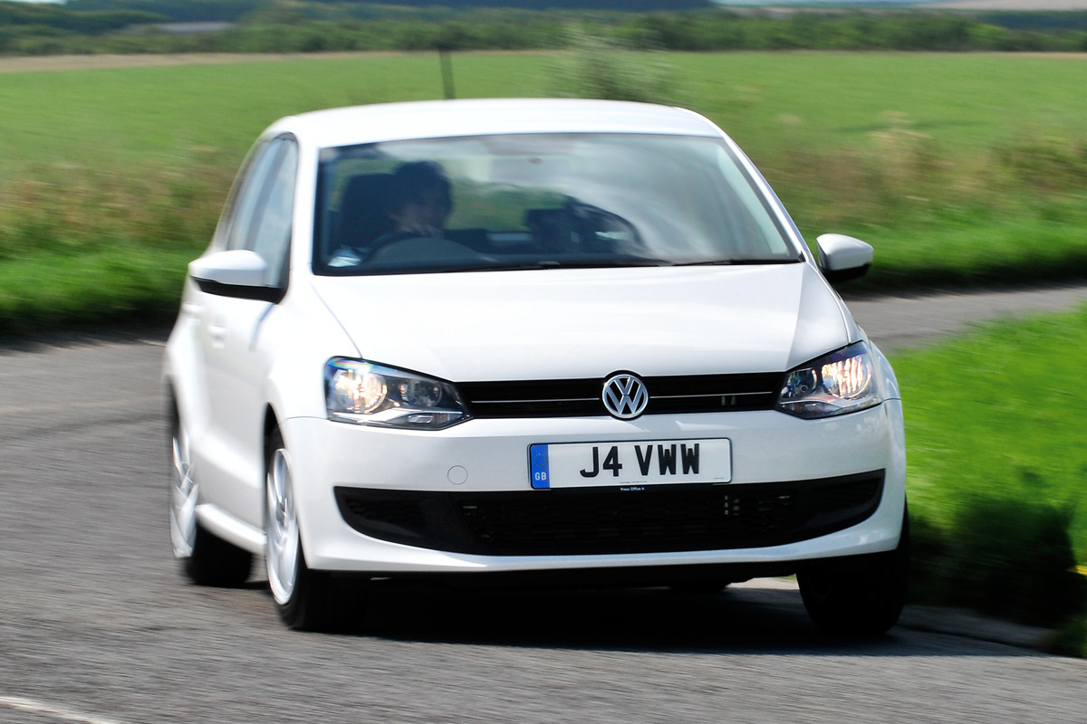 Volkswagen Polo 2013 front quarter