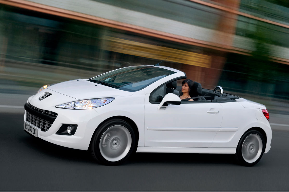 Peugeot 207 CC convertible 2013 front tracking