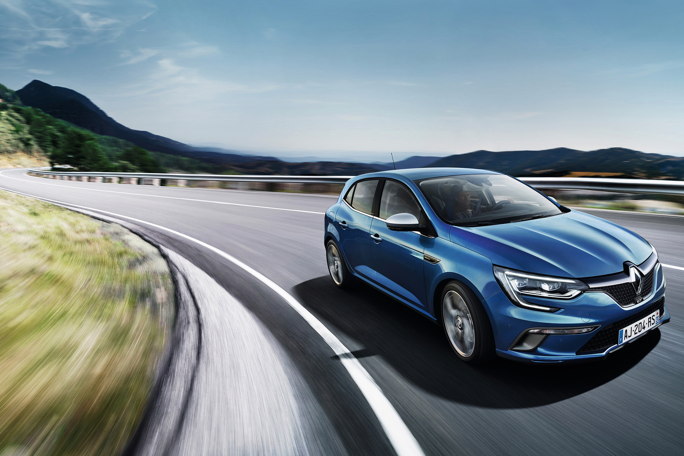 The GT also has Renault’s 4Control four-wheel steering system, which Renault says results in "precise, dynamic handling".