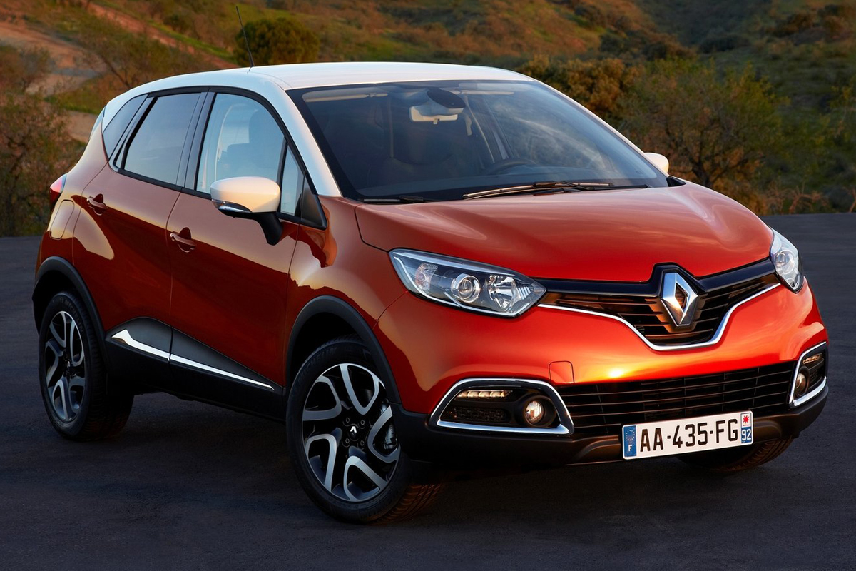 Renault Captur SUV 2013 front quarter