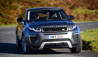 Range Rover Evoque Mk1 driving