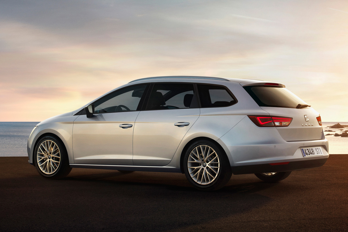 seat leon st estate 2014 back