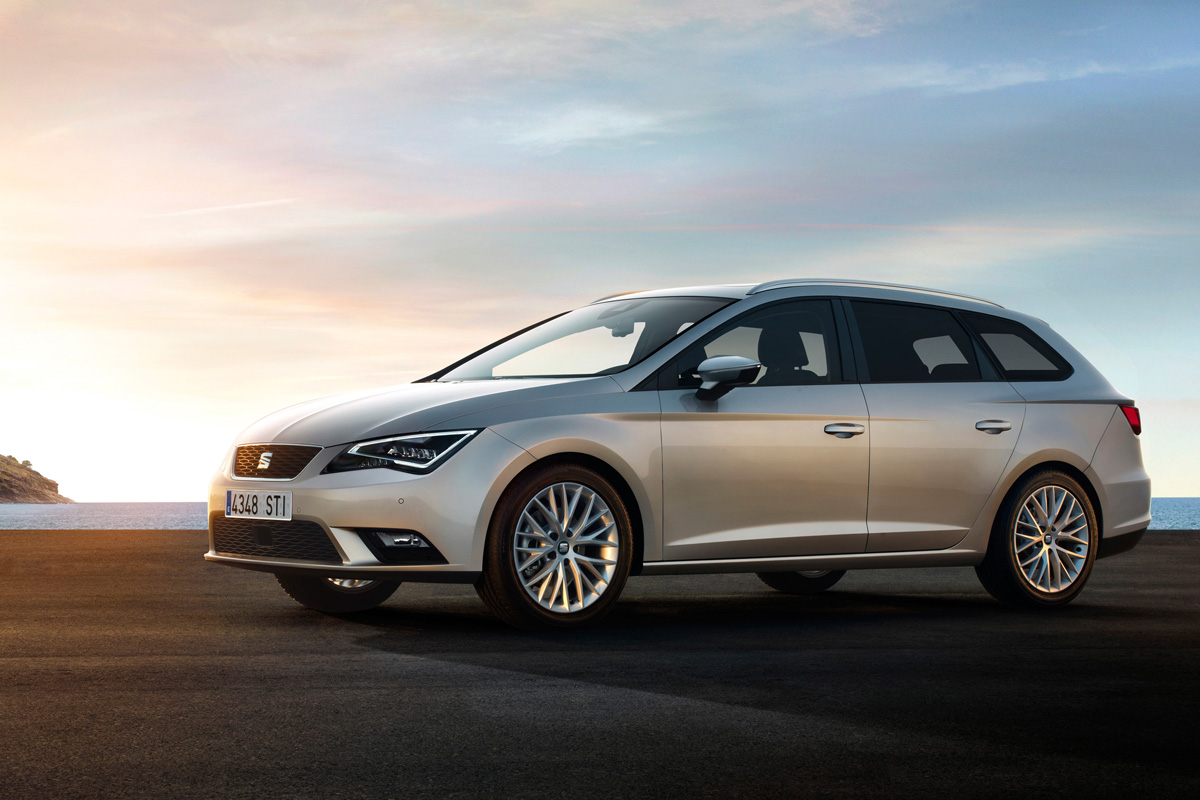 seat leon st estate 2014 side
