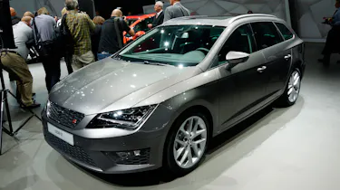 SEAT Leon ST front quarter static