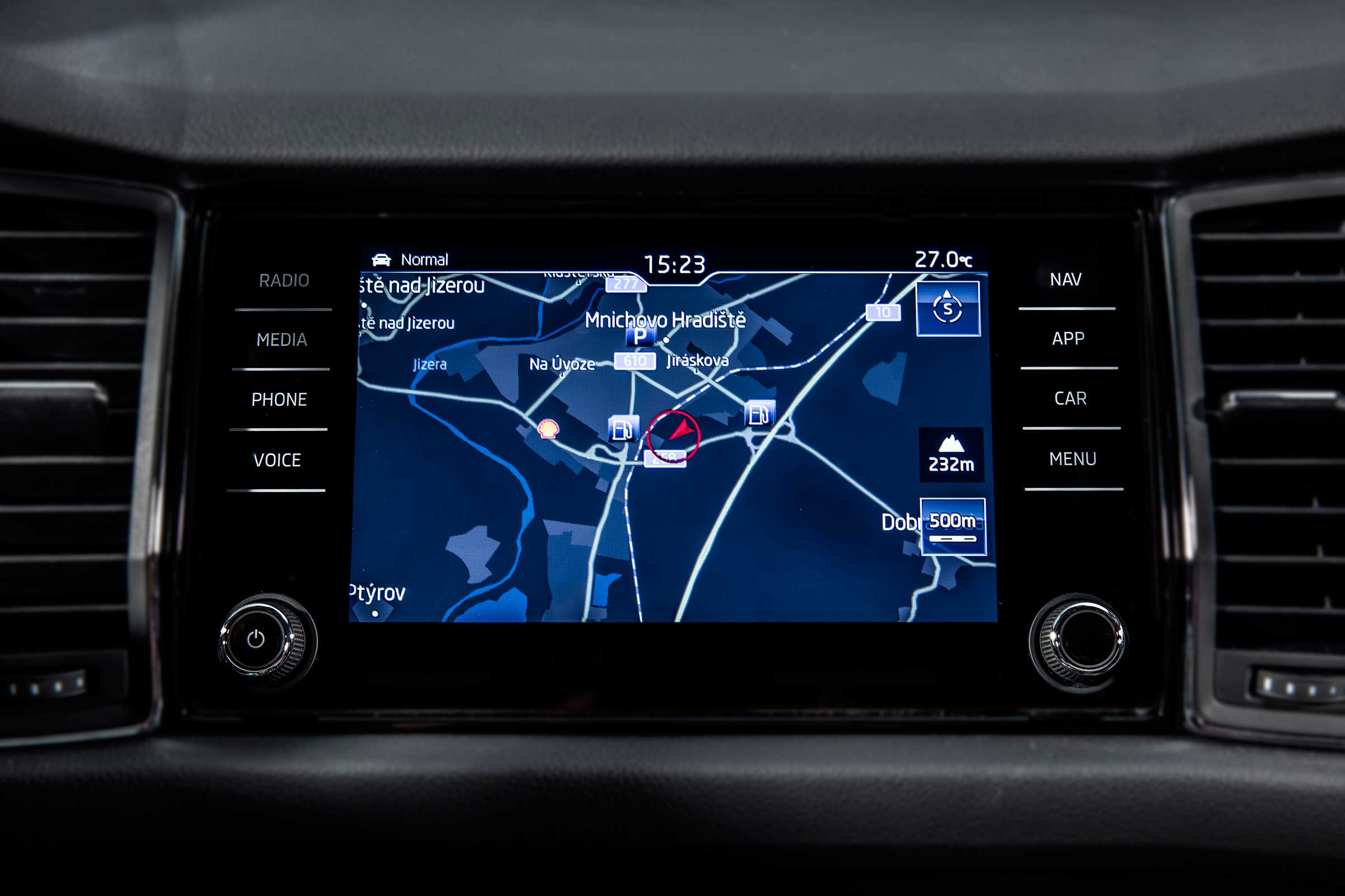 On the Skoda Kodiaq, sat-nav is only standard on SE L models and above