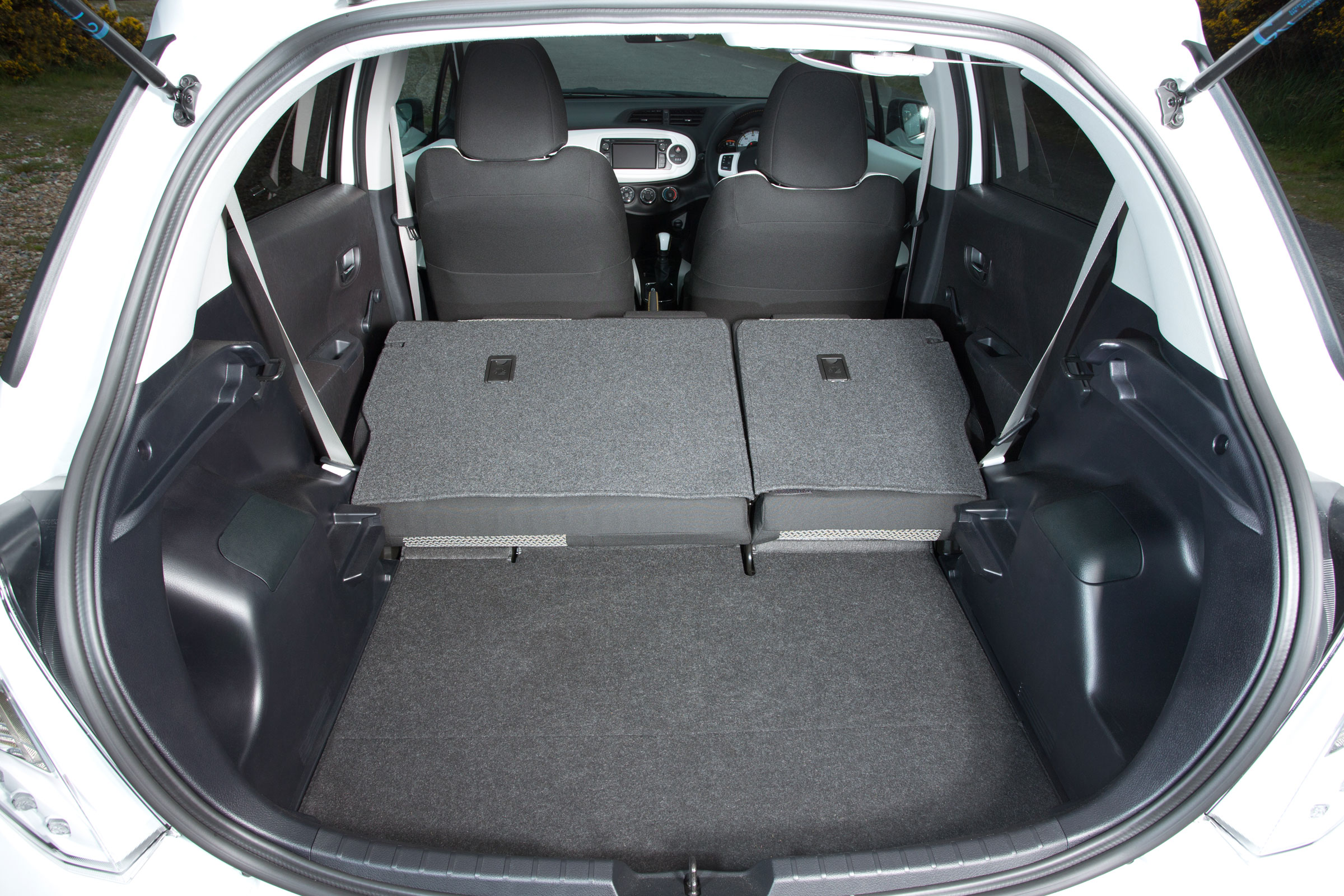 Toyota Yaris boot