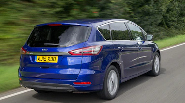 You can free up more than 2,000 litres of boot space when all of the rear seats are removed or folded flat.