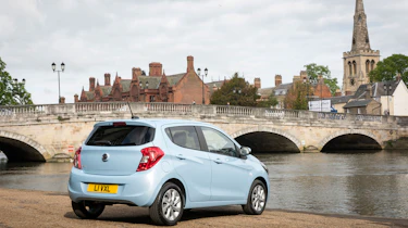 There’s only one engine, but a choice of two gearboxes, with the automatic being the most economical