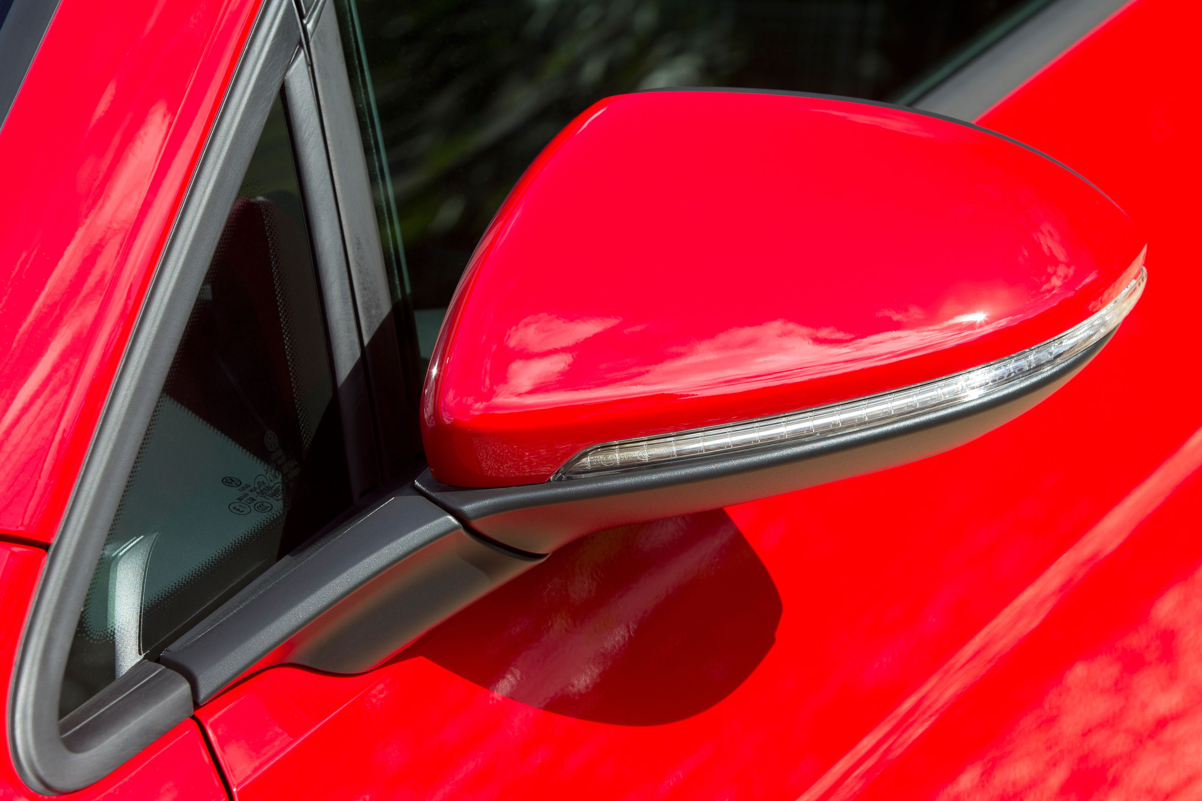 Indicators are integrated into the door mirrors