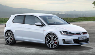 Volkswagen Golf GTI 2013 front quarter