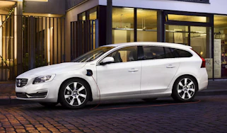 Volvo V60 D6 AWD 2013 side