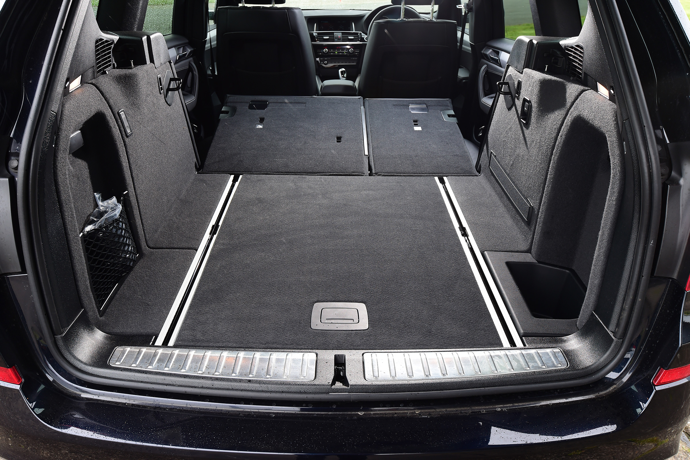 Flipping the rear seats forwards expands this to 1,600 litres, with a smooth loading lip and relatively flat floor