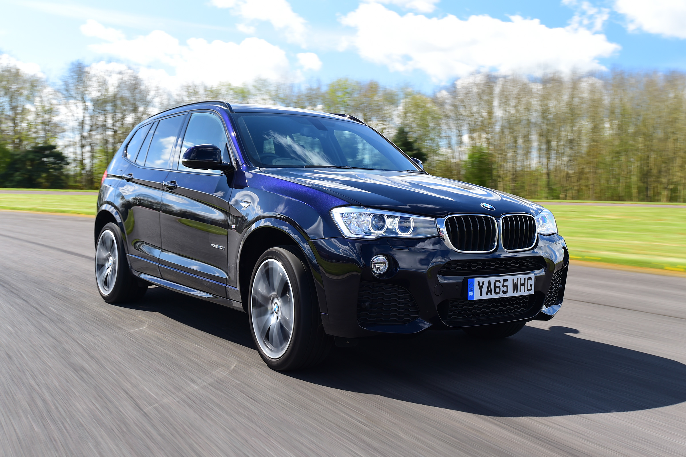 A broad engine range includes xDrive20d, xDrive30d and xDrive35d diesels with four-wheel-drive