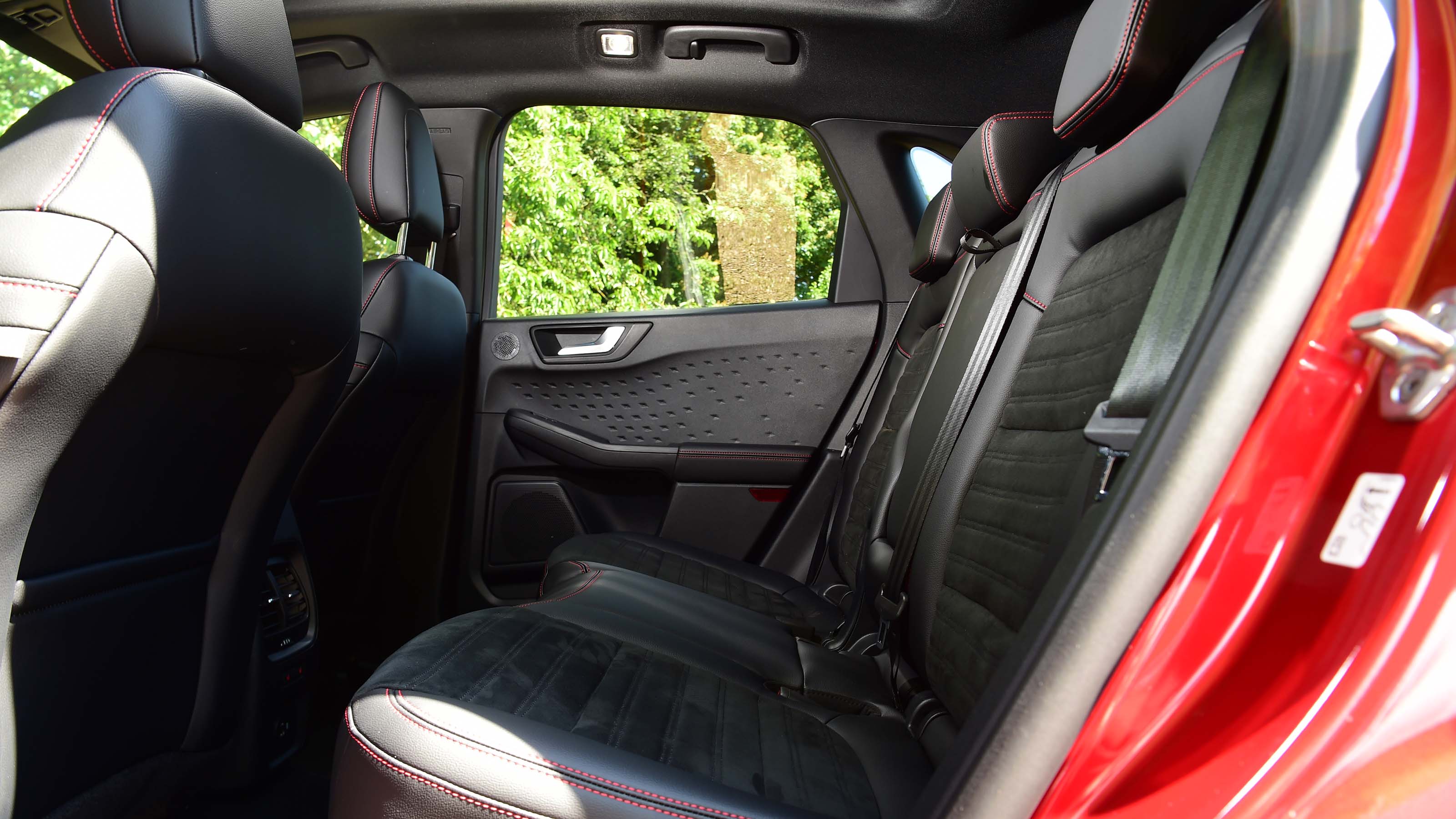 Ford Kuga Hybrid rear seats