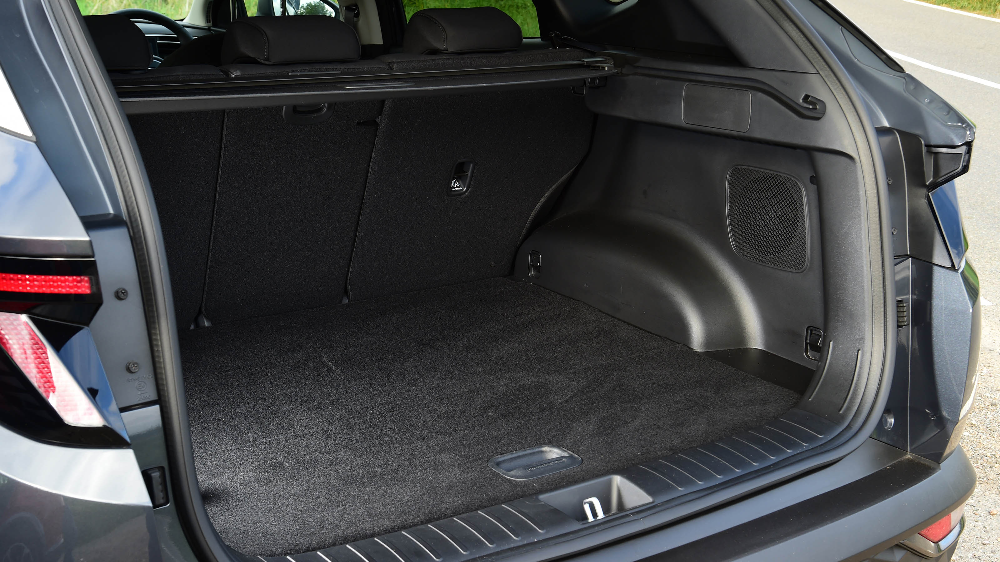 Hyundai Tucson PHEV boot