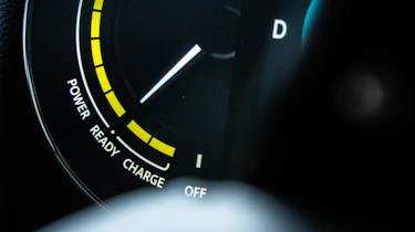 MINI Countryman PHEV dial cluster